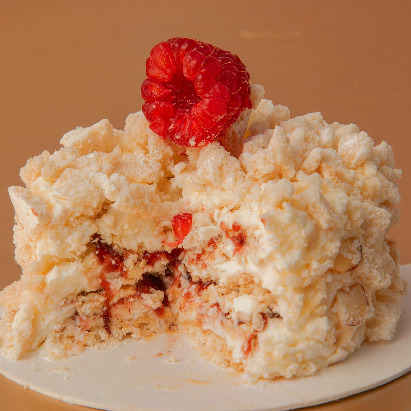 tres croissant avellana ruta de la seda